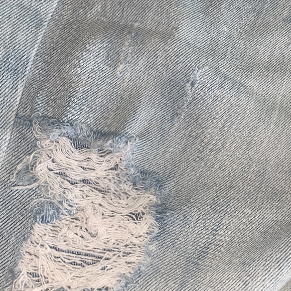 Ripped Mom Jeans - Picture 3 of 3